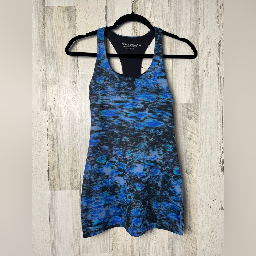 Beyond Yoga tie dye blue with purple tank top XS